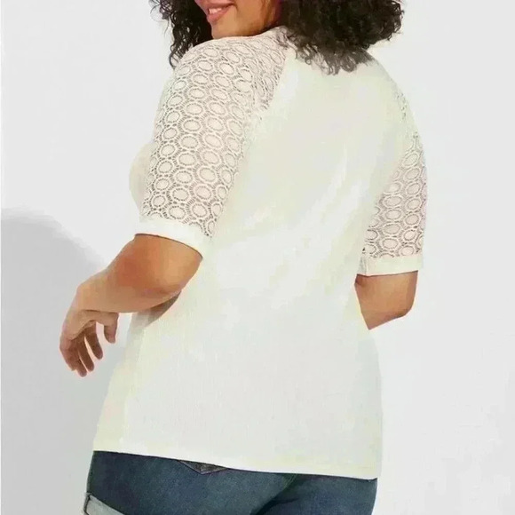 Torrid Fitted Super Soft Rib Lace Henley Top 4 4X 26 - Picture 2 of 8